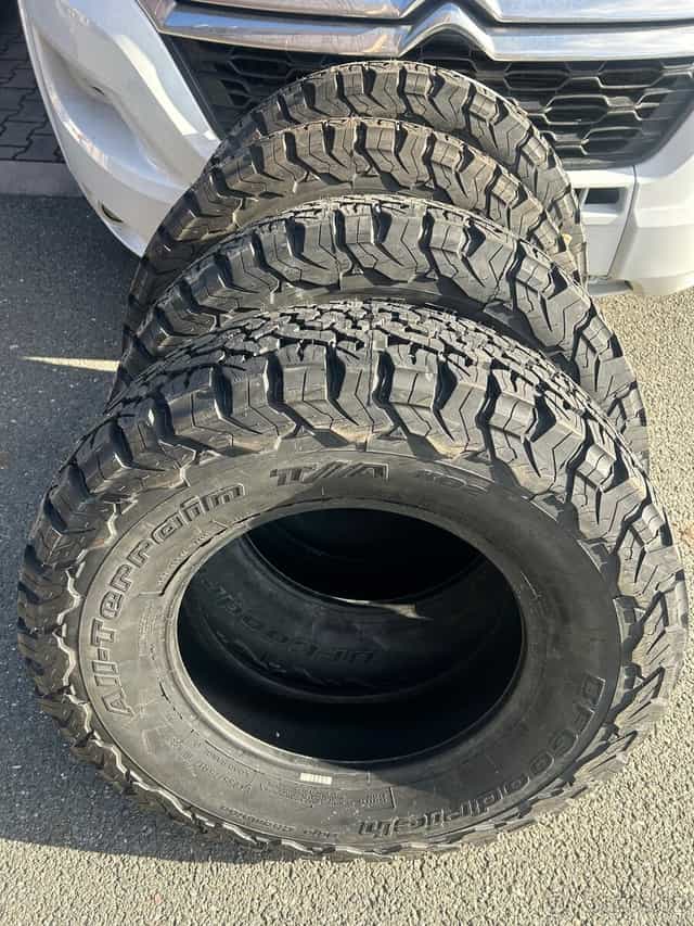 Terénní BF Goodrich AT all terrain 255/75 r17 Jeep Wrangler