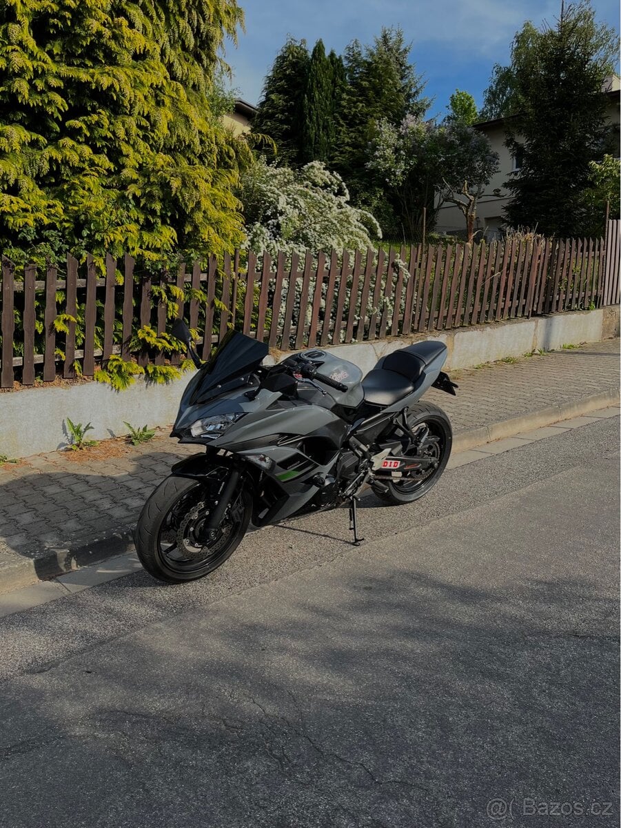Kawasaki ninja 650 a2