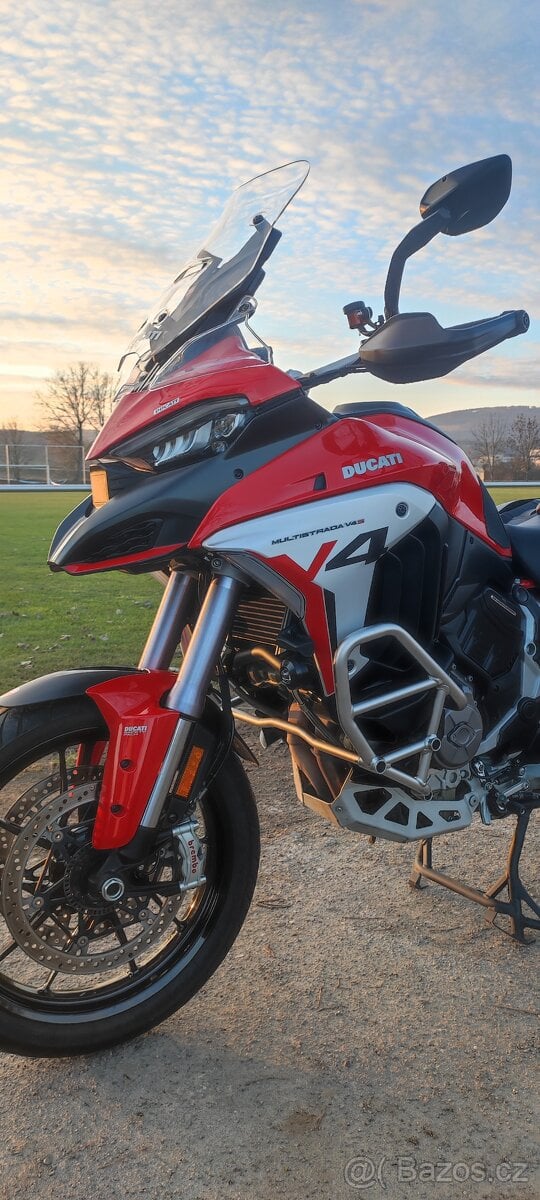 Ducati Multistrada V4S Travel&Radar