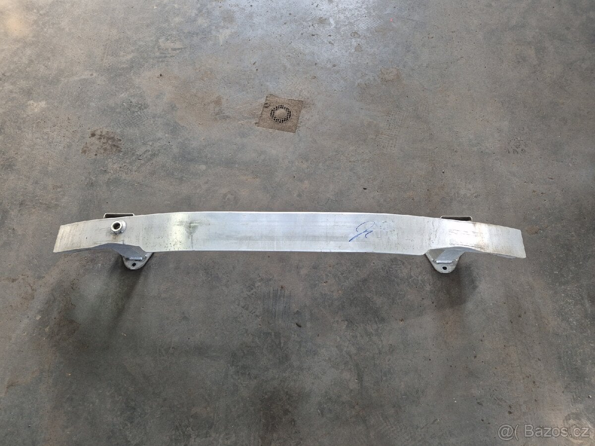 Jeep Cherokee KL 2014- výztuha zadního nárazníku