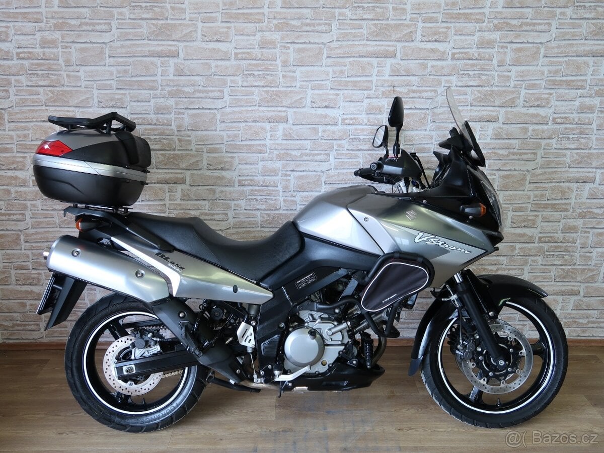 Suzuki DL650 V-Strom dobrý stav a výbava, po servisu