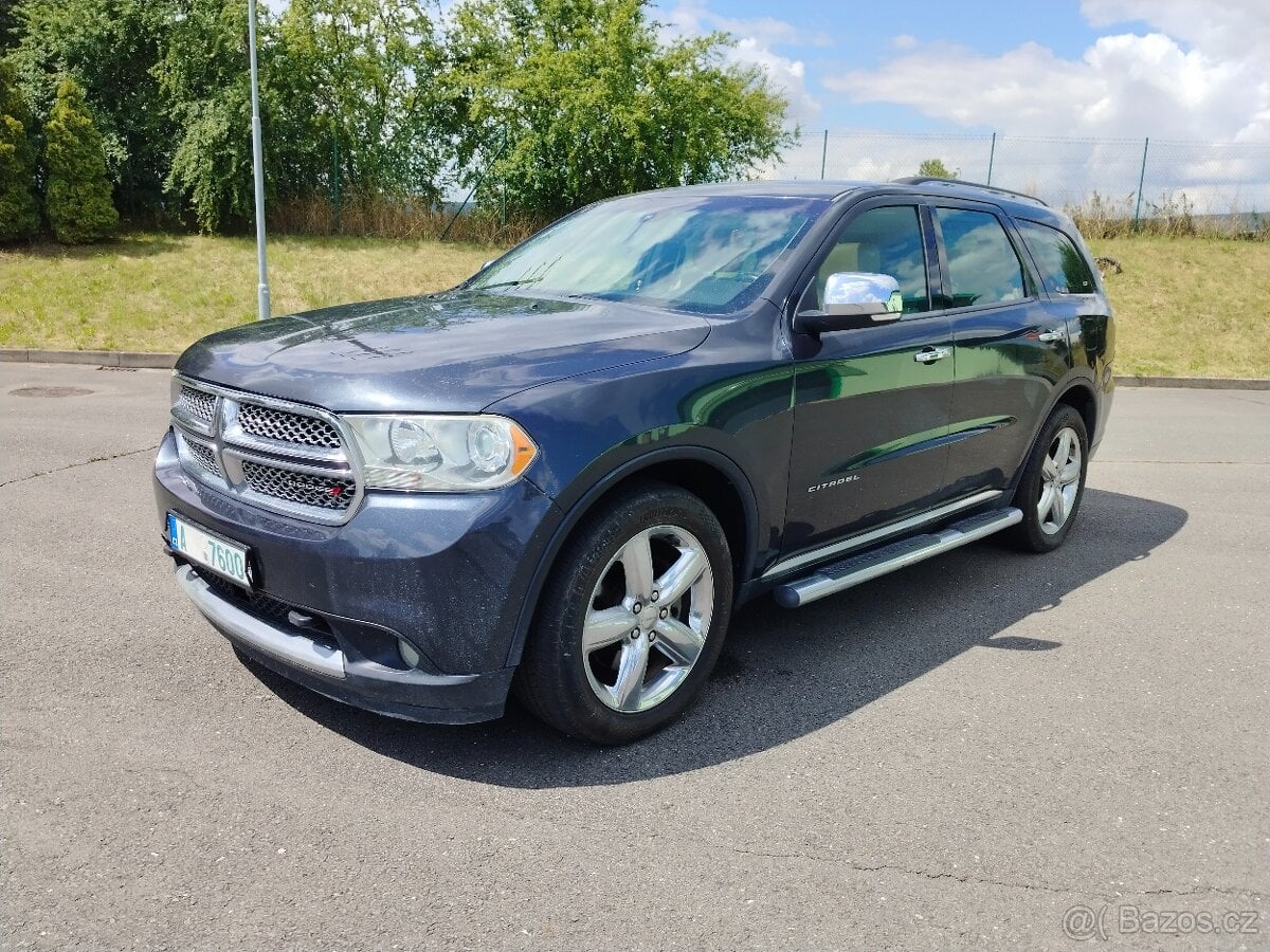 Dodge Durango Citadel, 5.7 HEMI, 4x4, 7 sedadel