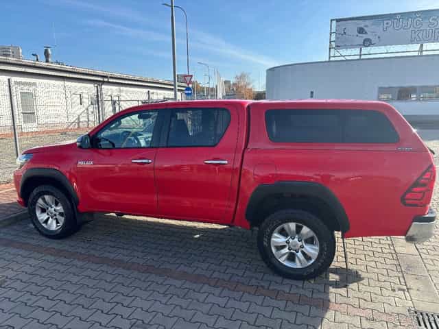 Toyota Hilux 2,4 Active, manual
