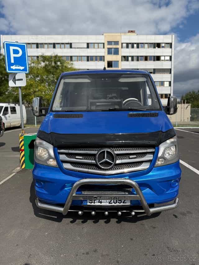 Prodám odtahový speciál Mercedes Sprinter na skupinu B s mot