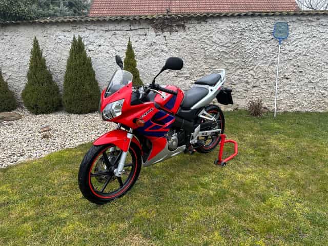 Honda cbr 125r 18000km