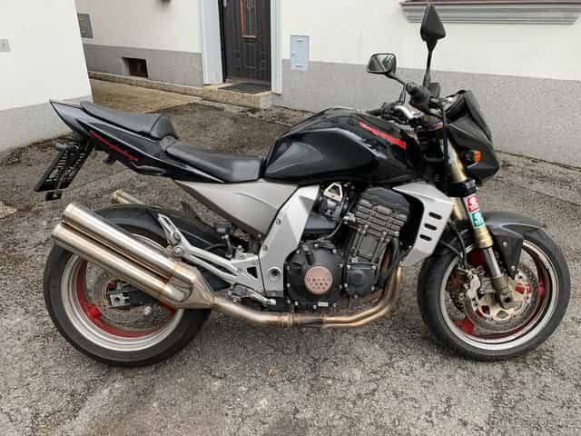Kawasaki Z 1000 Servisní knížka,