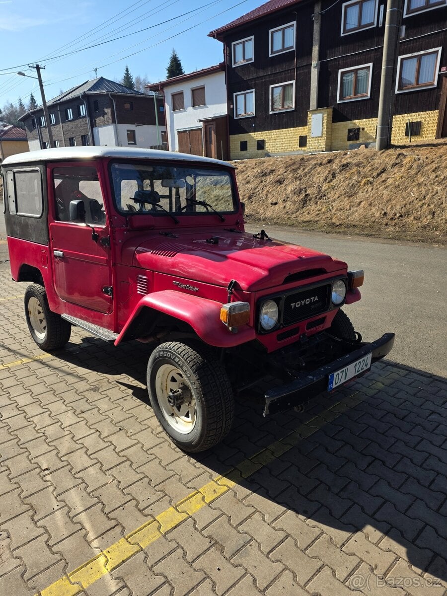 Prodám Toyota BJ 42 Land Cruiser