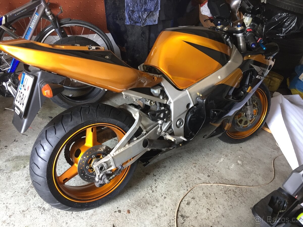 Suzuki GSX-R 750 - na náhradní díly
