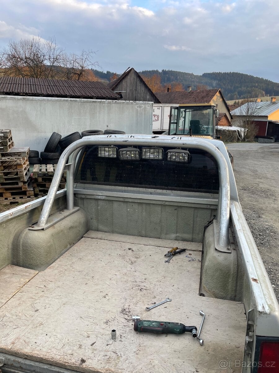 Nissan navara