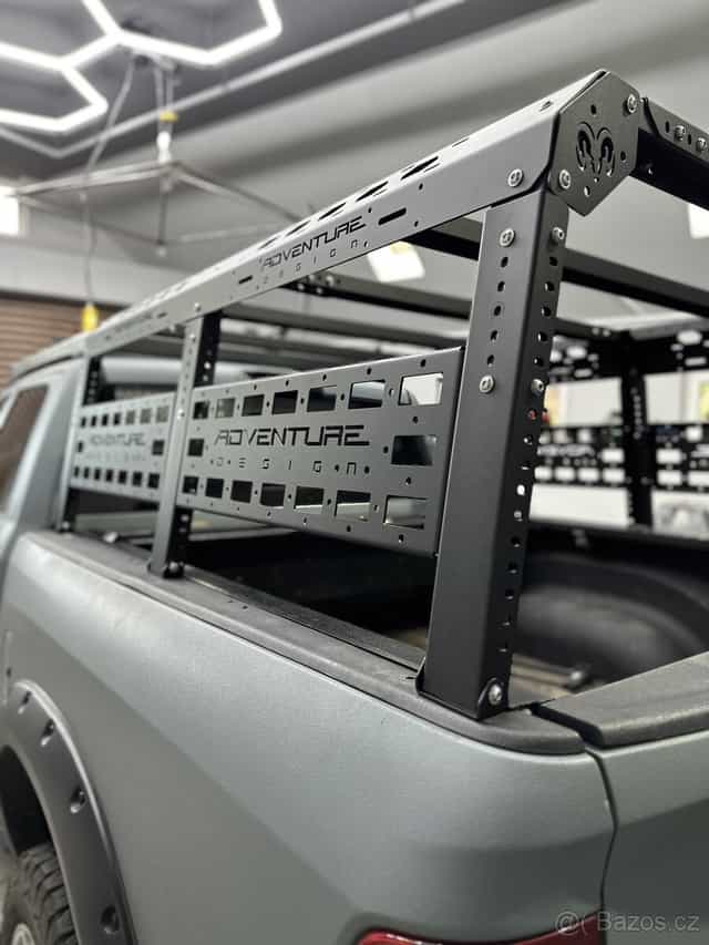 expediční hardtop pickup