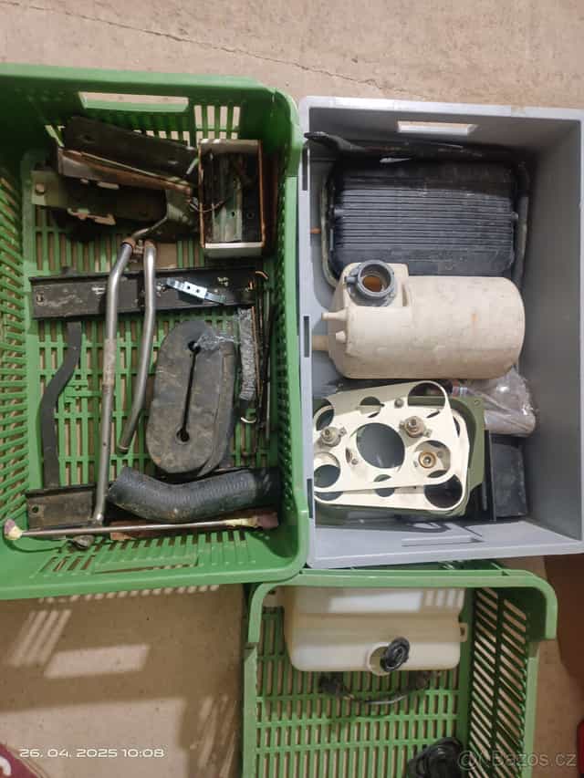 interiér Humvee Hummer H1