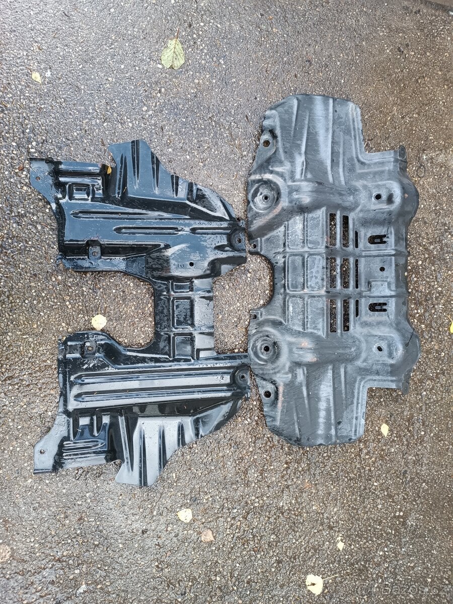 Kryty pod motor Toyota hilux
