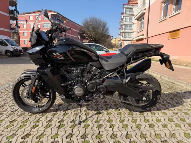 HD Pan America 1250 I.majitel ČR jako nova najeto 4.500 km