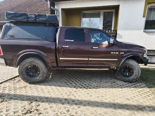 Kola dodge RAM 1500 37x12,5r17