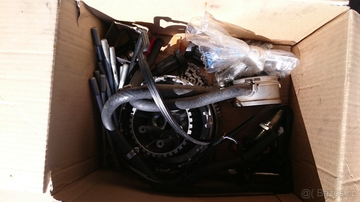 Kawasaki ninja zx9r motor