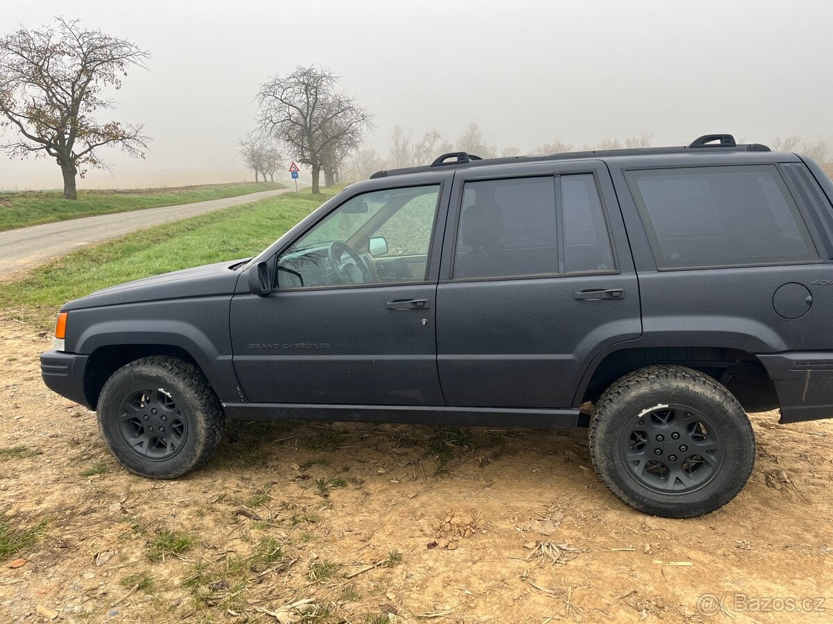 Jeep grand Cherokee 5,2