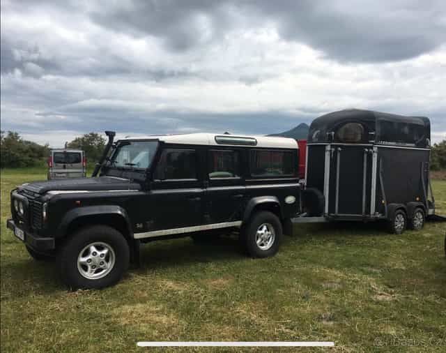 Land Rover Defender 110 300Tdi