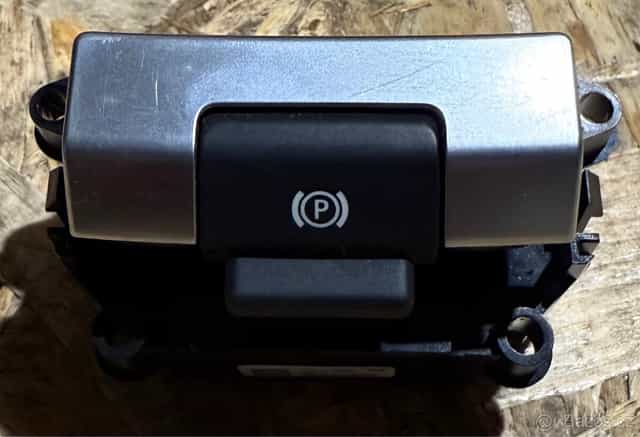 Land Rover Discovery Sport, FK72-2B623, ovládač ručnej brzdy