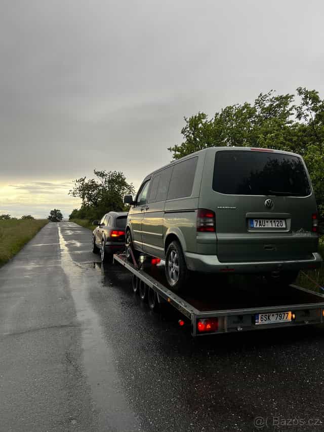 Podval, přívěs, autoprepravnik