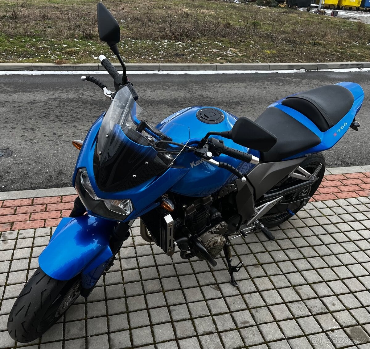 Kawasaki Z750 2004