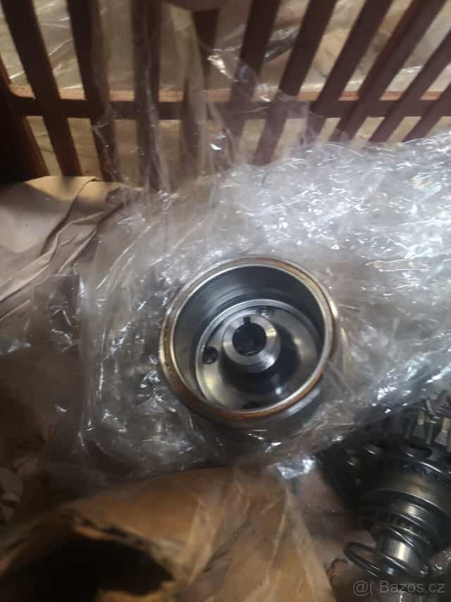 Suzuki RMZ 450, 2007, zbylé díly