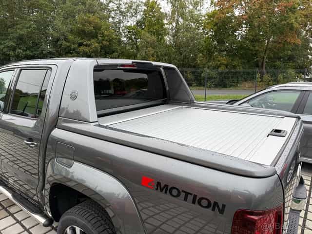 VW Amarok Aventura - Roleta + rám / bar originál