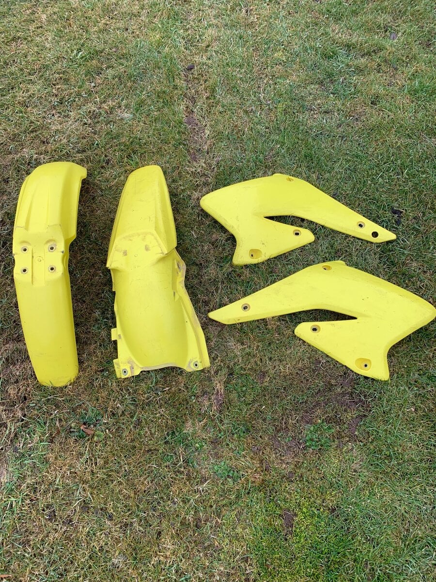 Plasty Suzuki rmz 250