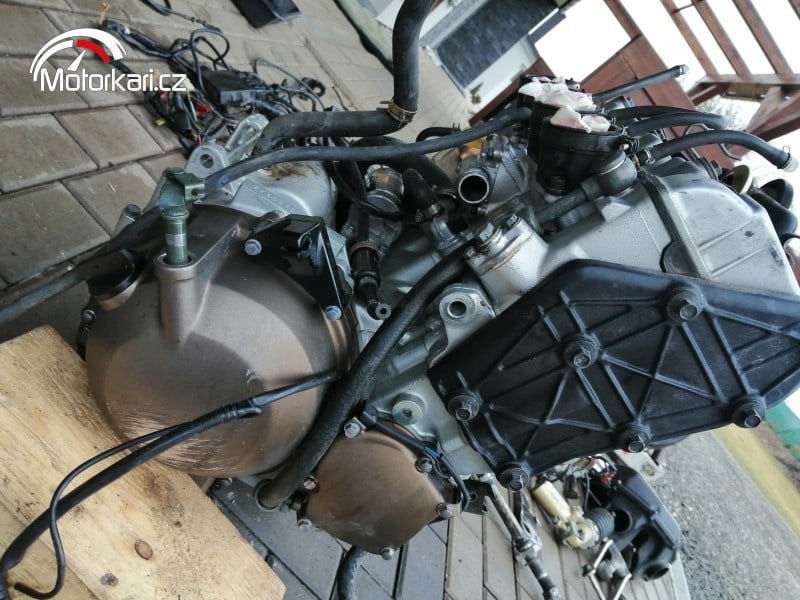 Motor Kawasaki ZX-6R zx600fe