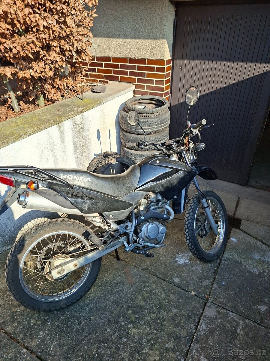Honda xr 125 l na díly nebo na opravu