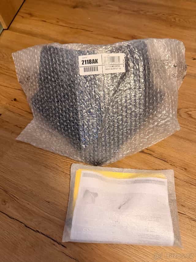 Yamaha MT-07 Givi plexisklo