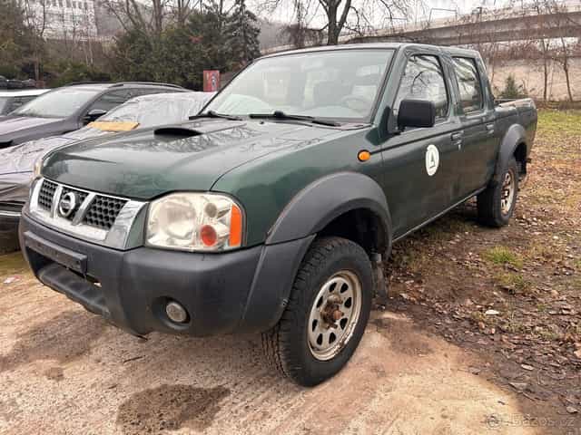 Nissan Navara d22 , bez stk , pojízdná,r.v 2005