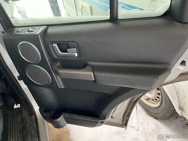 Land Rover Discovery 3 dveře, kapota