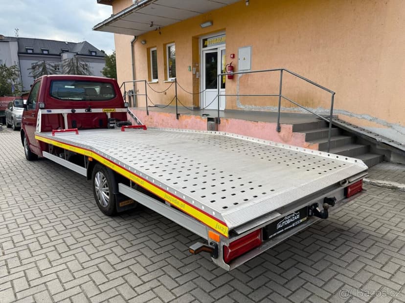Odtahový speciál Volkswagen Transporter T5 - nová nástavba