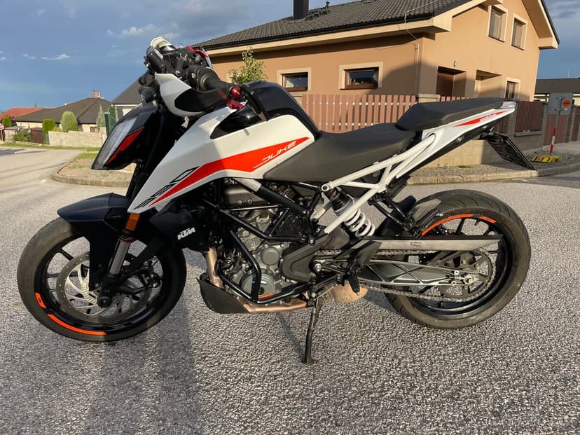 Ktm duke 390