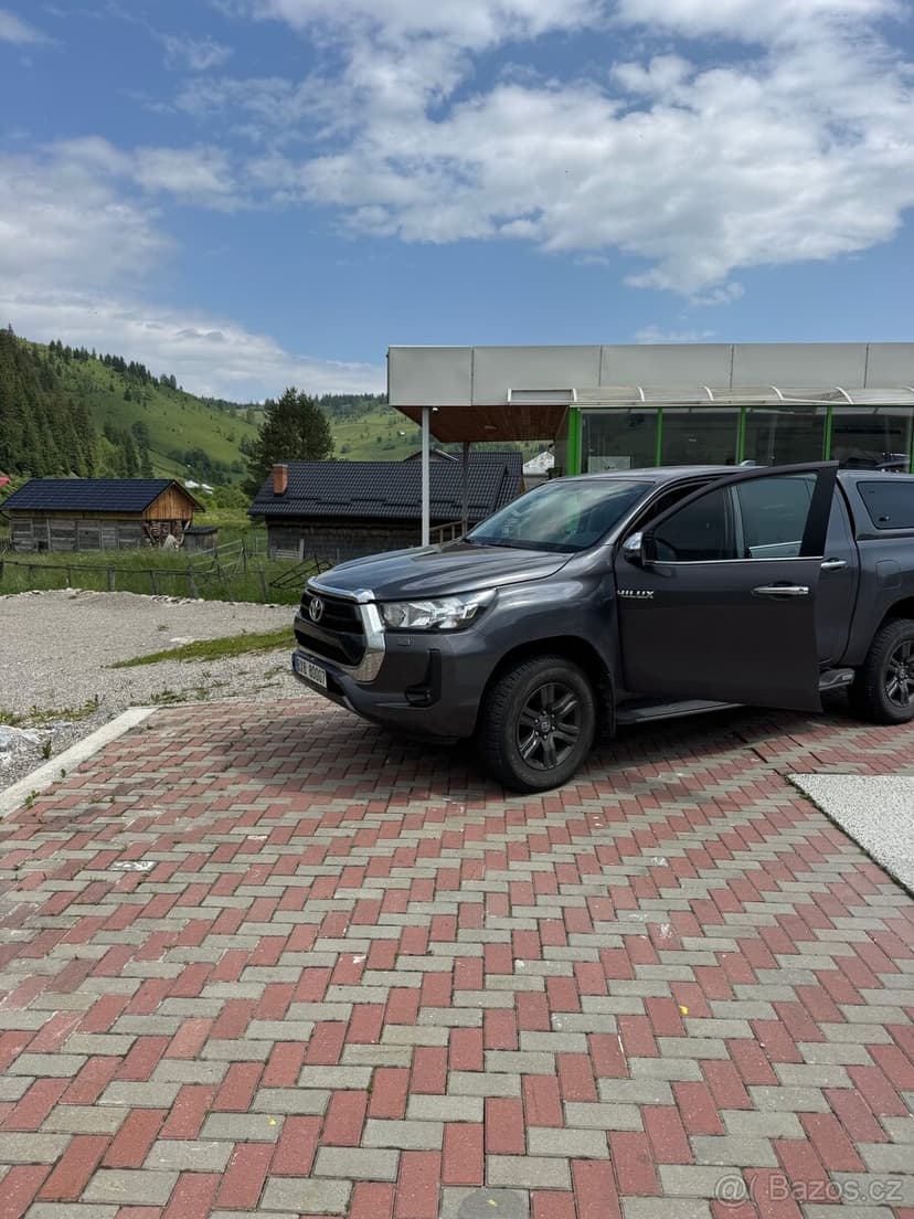 Toyota Hilux, 2.4 D