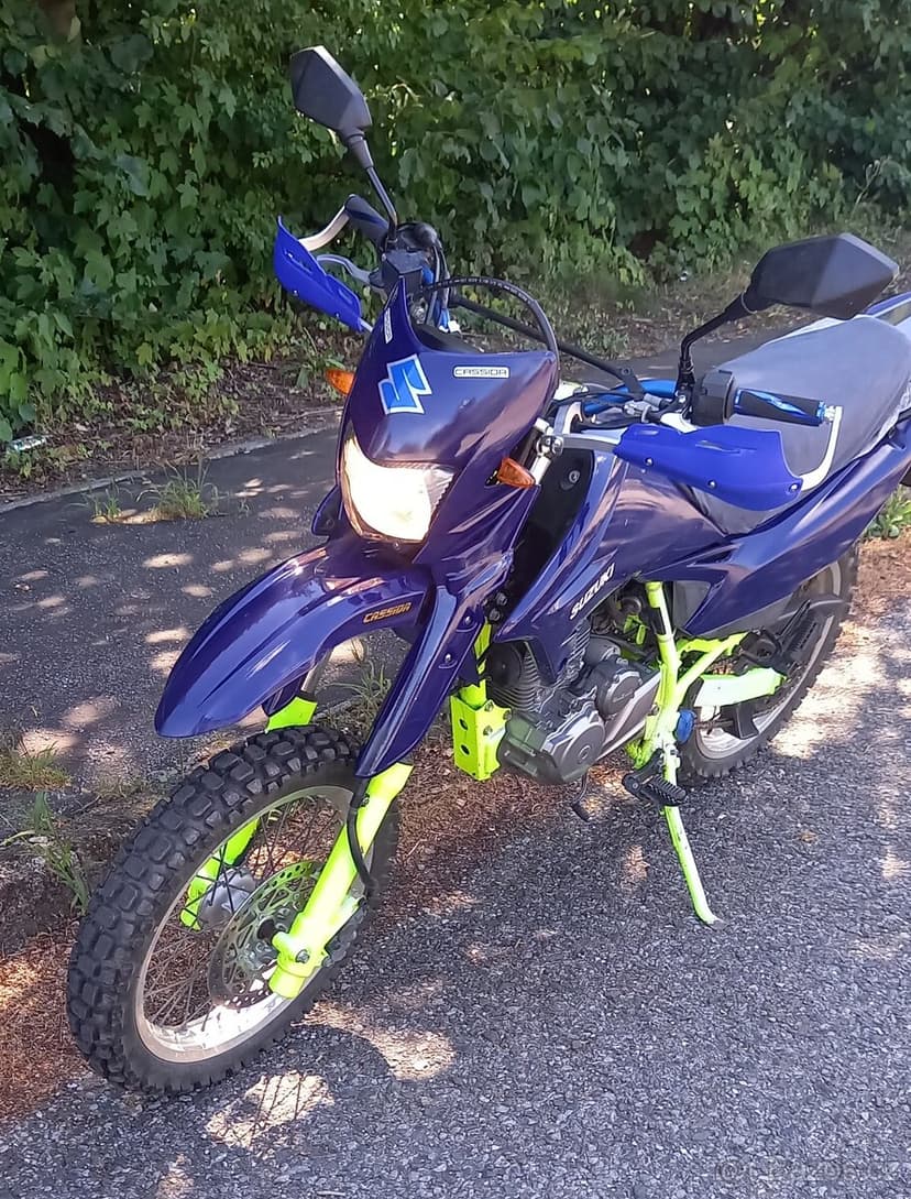 Suzuki dr 125 sm