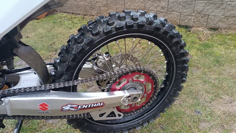 Suzuki RMZ 250 ( r.v. 2022 )