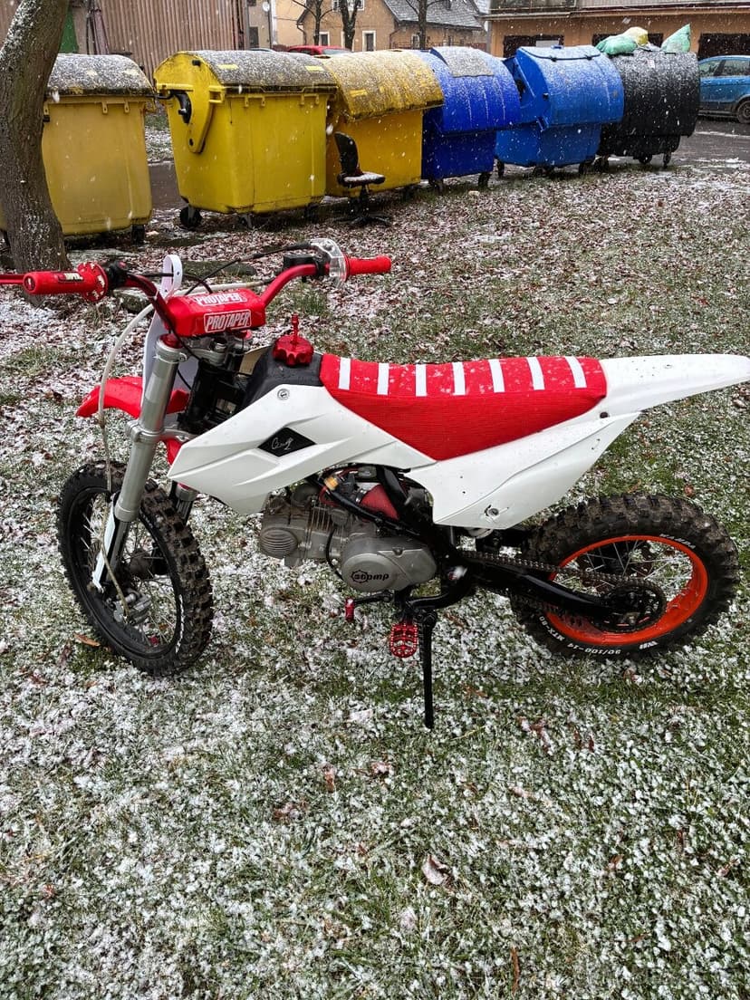 Pitbike Kayo TT140 s motorem stomp yx140