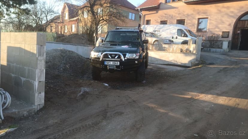 Prodám Nissan patrol y61