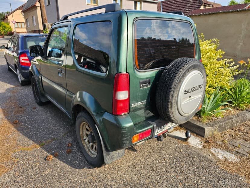 Suzuki Jimny 1.3 rok 2010