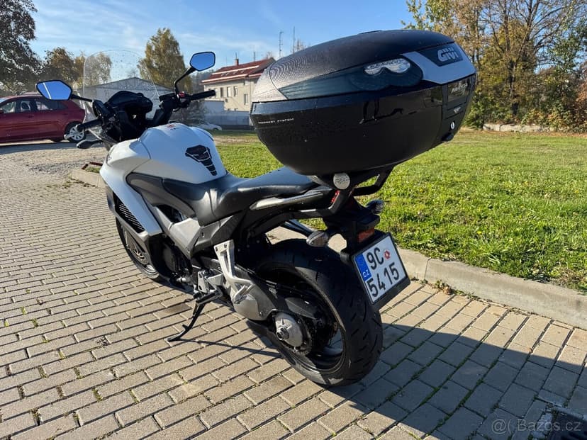 Honda VFR CrossRunner 800X
