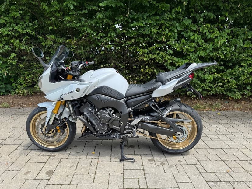 YAMAHA Fz8 Fazer ABS