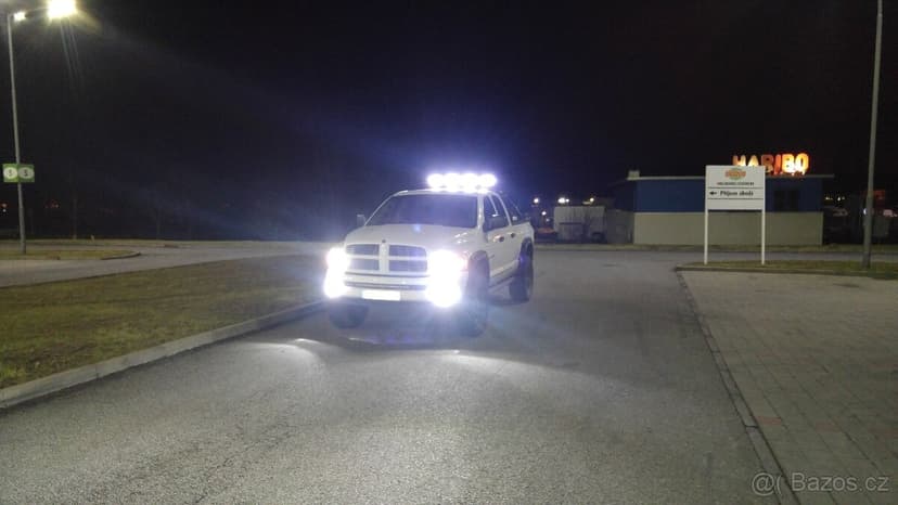 Dodge ram 1500 lifted mnoho úprav LPG 6ti místná kabina