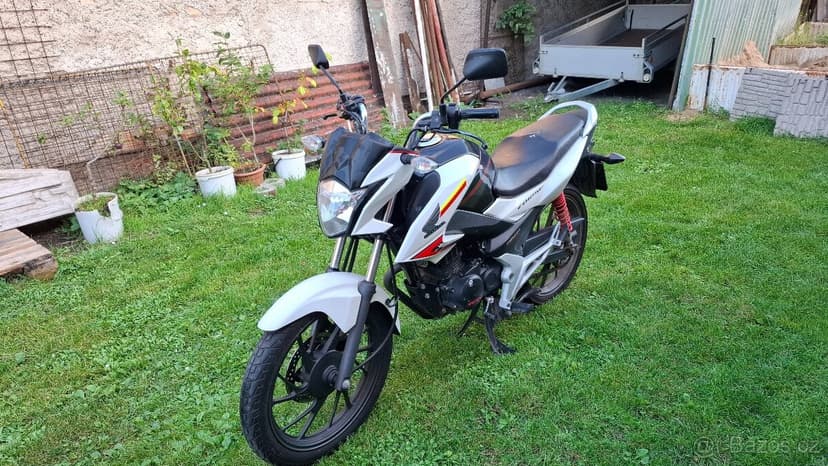 Honda CB125F