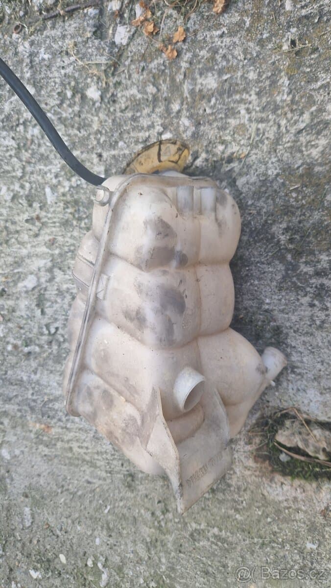 Prodám dílý na Land Rover Discovery