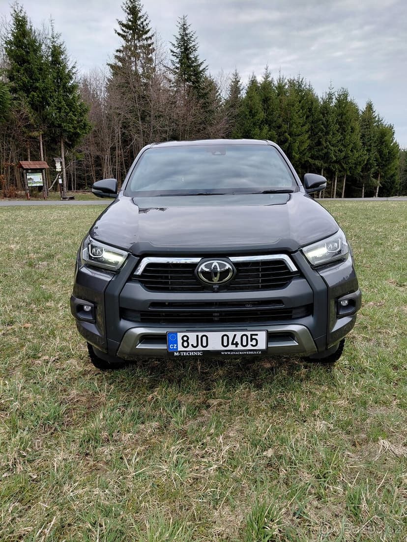 Toyota Hilux 2,8D, r.v. 2023
