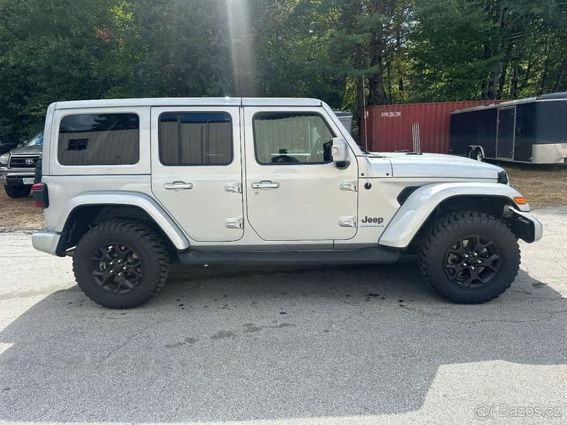 Jeep Wrangler Sahara 4xe 2023 – hybrid s výkonem 2.0