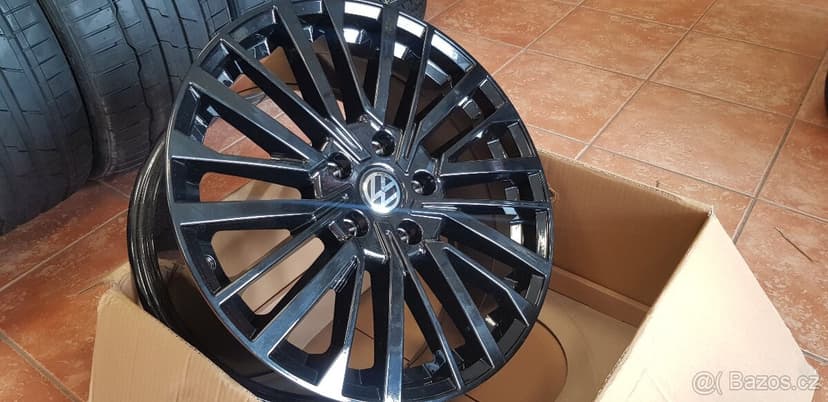 Černá ALU kola 5x120 R18 VW T5 T6 T6.1 záruka DPH