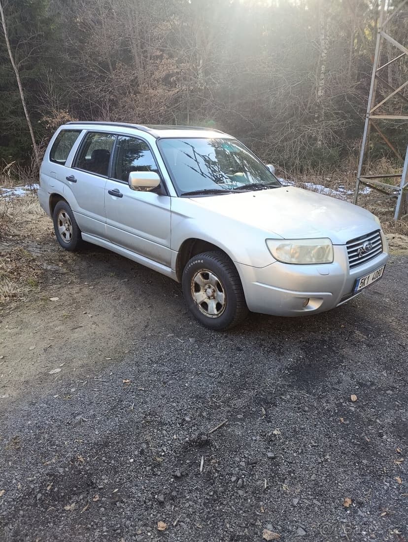 Subaru Forester SG 2.0 116kw na opravu nebo na díly