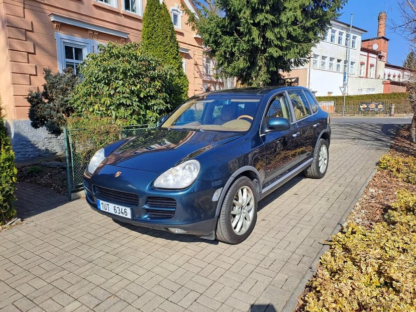 PORSCHE CAYENNE S